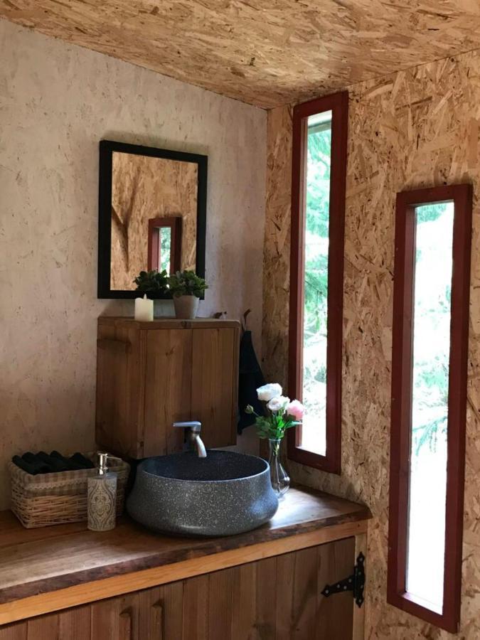 ホテル Kuusehaldja Glamping Kohila エクステリア 写真